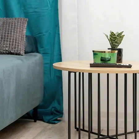 Stylowy Z Ogrodem & Parkingiem By Renters 아파트 *