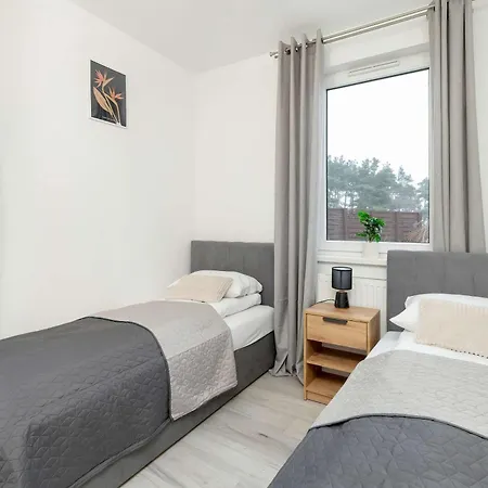 Stylowy Z Ogrodem & Parkingiem By Renters Апартаменти *
