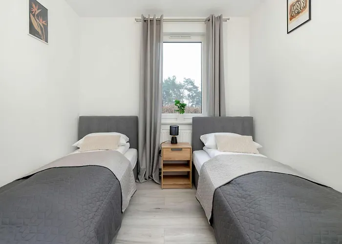 Appartement Stylowy Z Ogrodem & Parkingiem By Renters